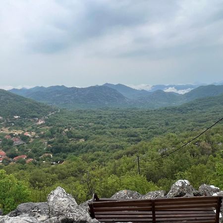 House On The Hill Villa Cetinje Bagian luar foto